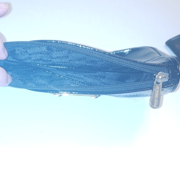 Authentic brand new Michael Kors clutch - Picture 3 of 4